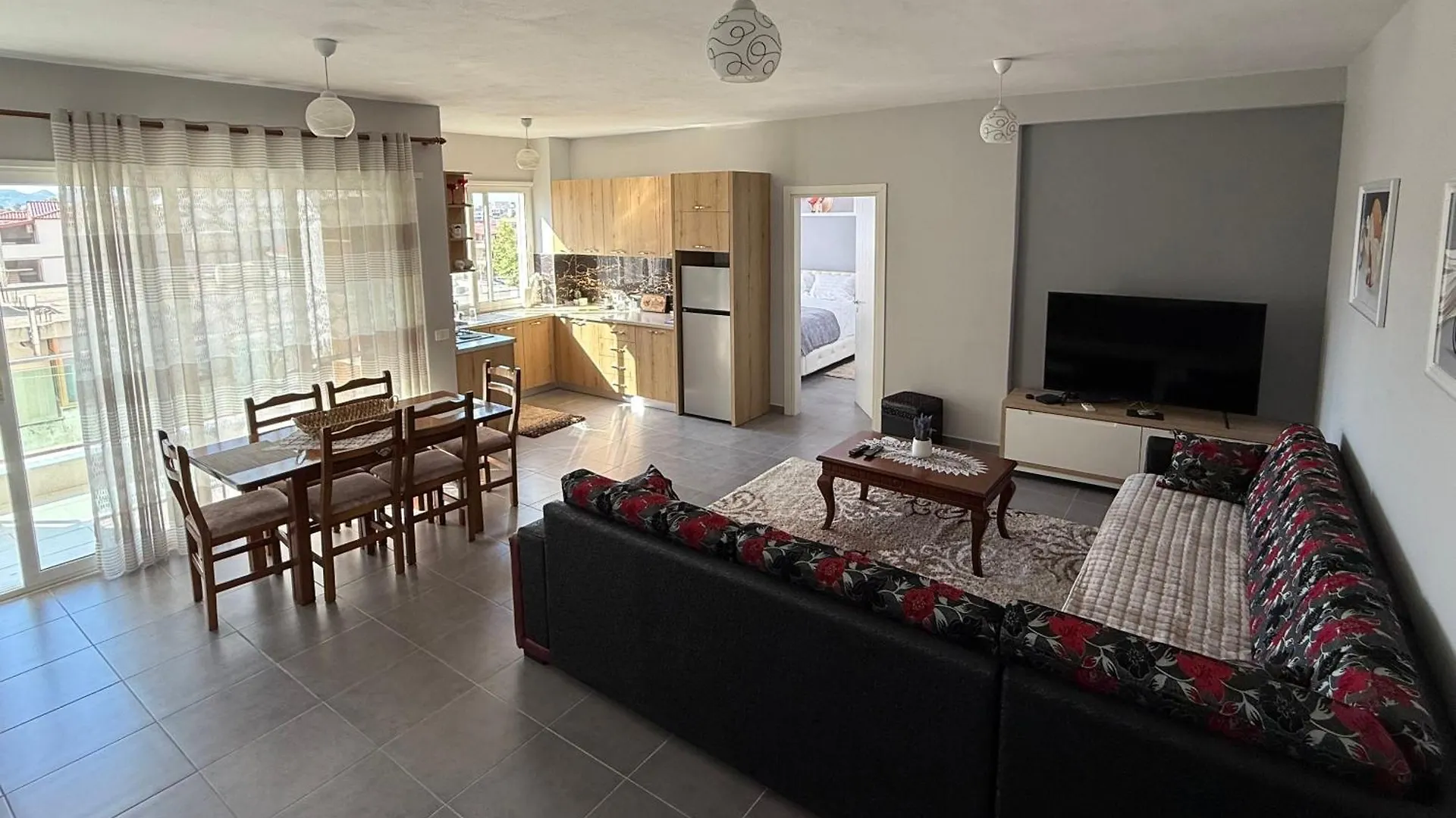 Lori'S Seaside Modern Apartment Durrës
